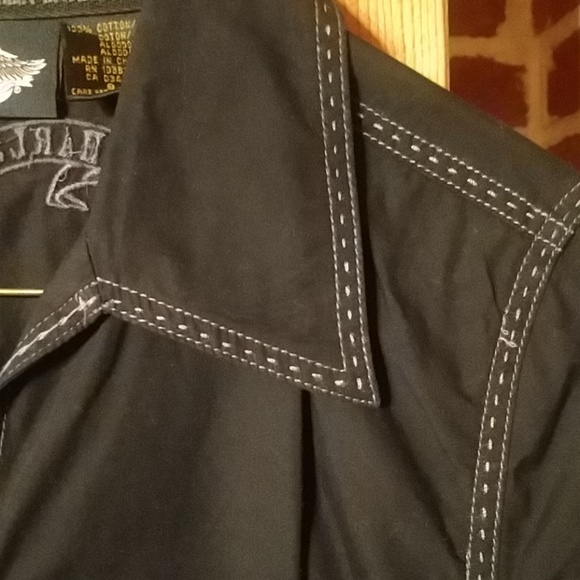 Womens small Harley Davidson button down shirt - Picture 3 of 5
